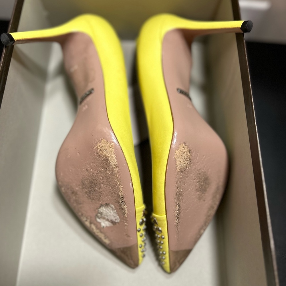 Gucci Mimosa Flower Pumps - Picture 4 of 5
